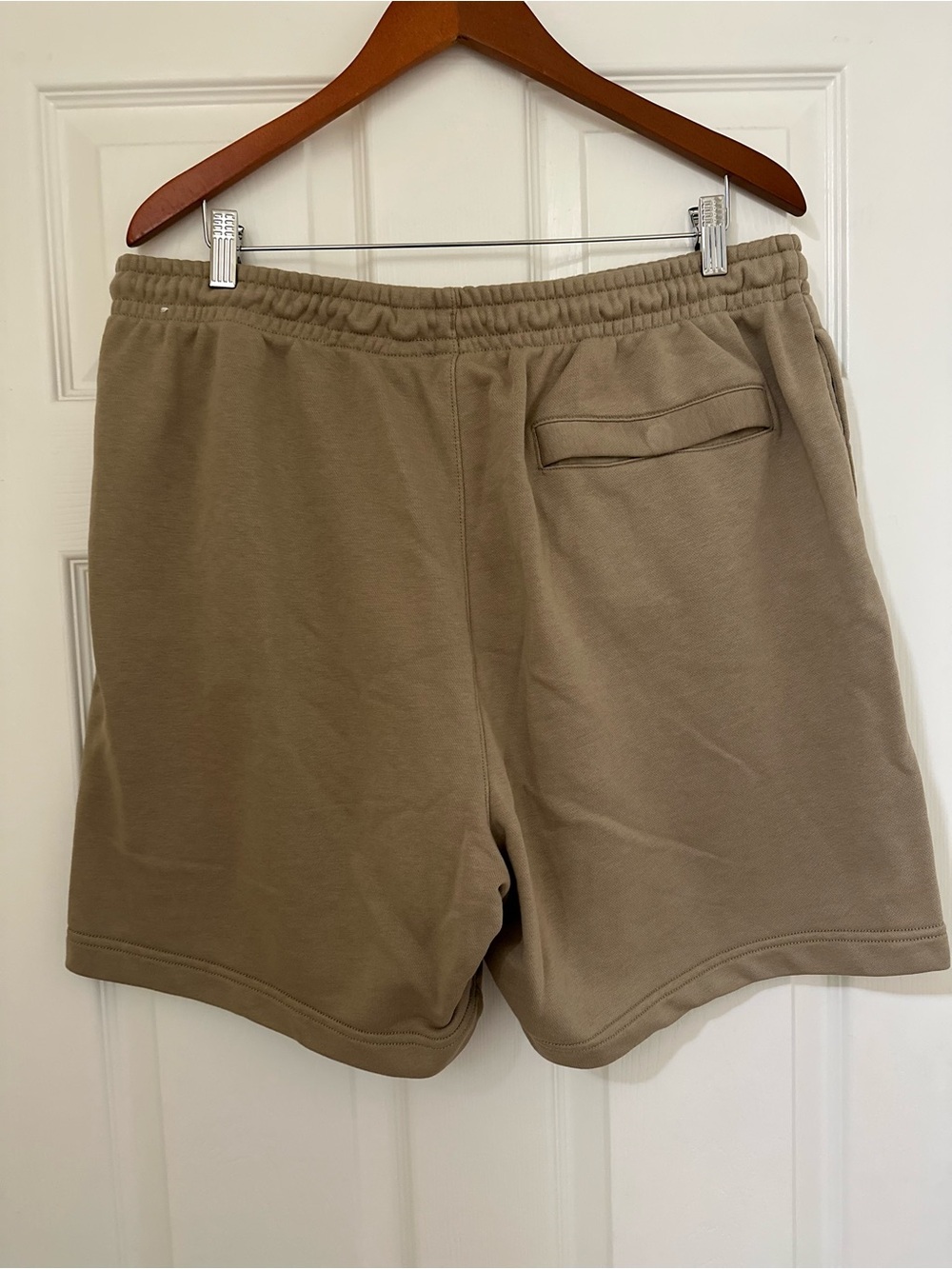 GUC Nike Sz XXL Sportswear Puff Print Graphic Terry Shorts Khaki $68 MSRP - Picture 5 of 7